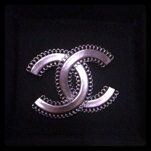 Chanel metal silver pin brooch